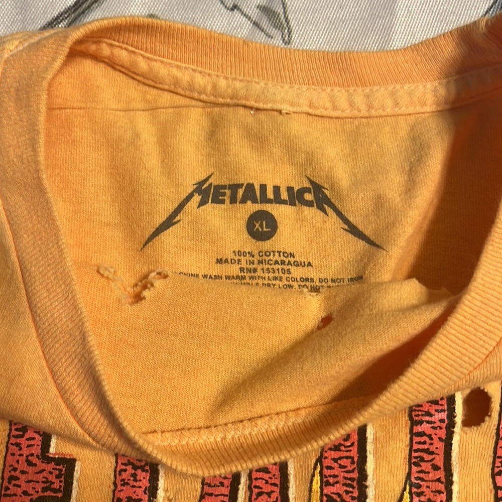 Urban outfitters shirt woman’s size xl a bit loss